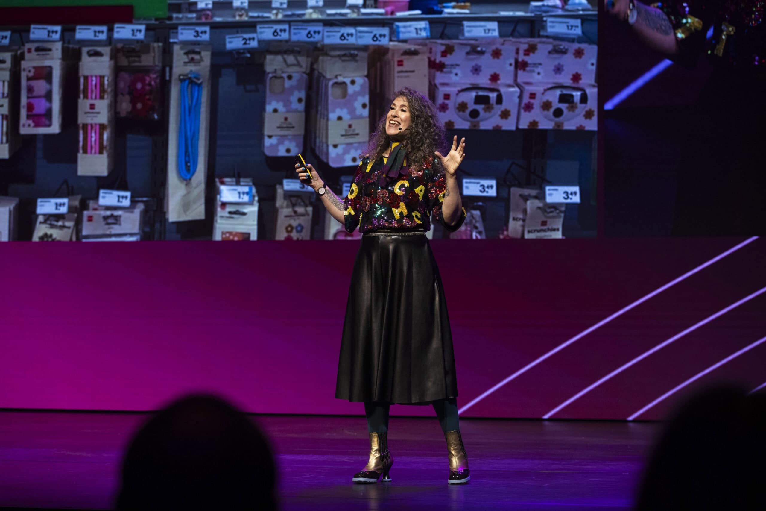 Interculturalleadership Denk Buffi on stage